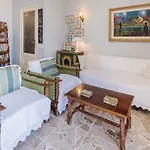 Teatro Greco Balcony Apartment