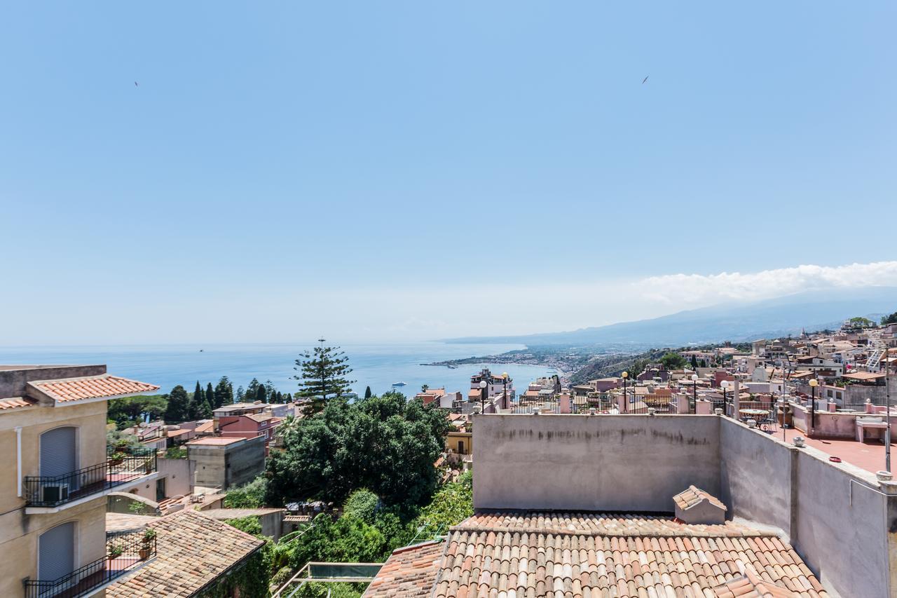 Appartement Teatro Greco Balcony